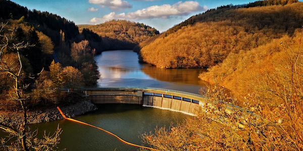 El lago más grande de Luxemburgo: Upper Sur Lake