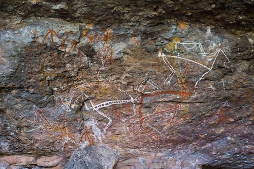 Arte rupestre aborigen en Arnhem Land - foto: Shutterstock