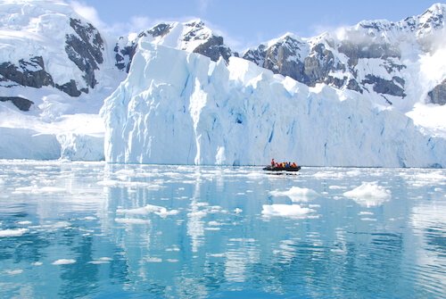 Descubriendo las aguas antárticas - shutterstock.com