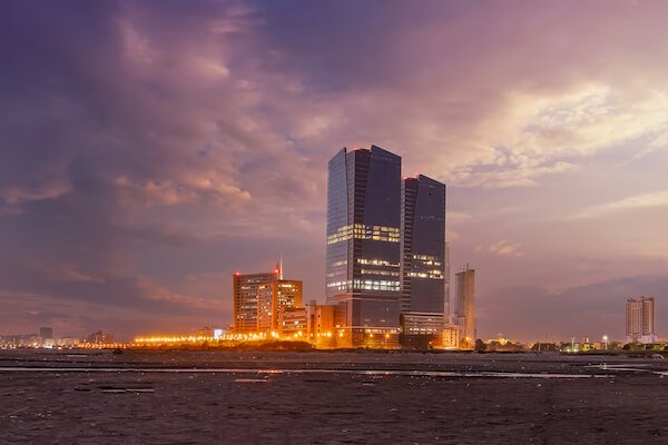Dolmen Twin Towers en Karachi - Foto de HasanZaidi