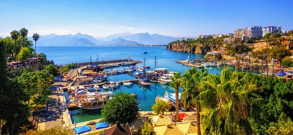 Puerto turco de Antalya
